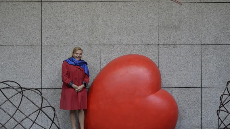 Dagmar Havlová před srdcem pro Václava Havla