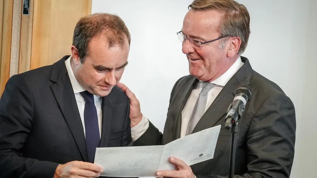 Sébastien Lecornu a Boris Pistorius v Berlíně