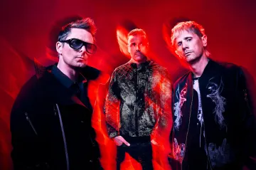 Muse na desátém albu zachytili signál z vesmíru