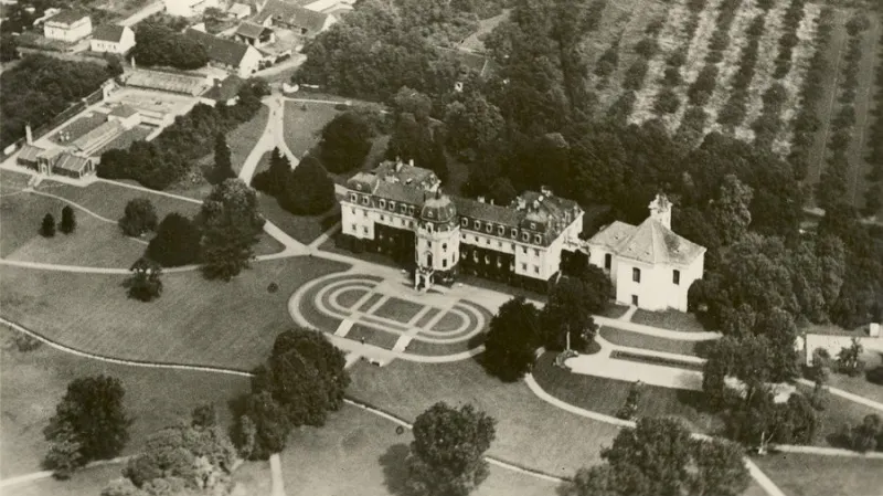 Historický pohled na Lány