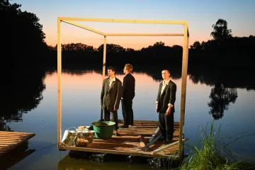 Recenze: Uvěznění na Ostrovech Divadla Continuo vede k poznání vlastních okovů