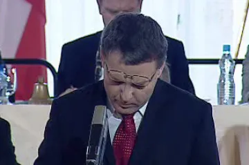 Sněmovna schválila garance bankovních vkladů do 50 tisíc eur