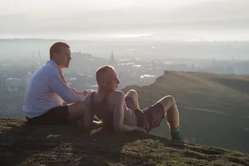 Recenze: T2 Trainspotting je další jízda na nejhorším záchodku ve Skotsku