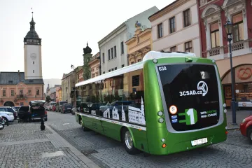 Radnice v Hranicích zavádí MHD zdarma. Pro seniory i mimo město