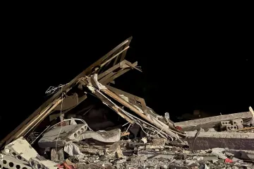 Ukrajina i Rusko čelily dronovým útokům, obě strany hlásí mrtvé. Invazní jednotky tlačí na Avdijivku