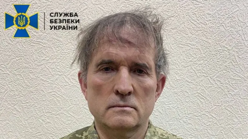 Viktor Medvedčuk po zadržení ukrajinskou zpravodajskou službou SBU v dubnu 2022