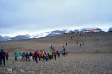 Islanďané vzdali hold prvnímu zaniklému ledovci. Ostrov může přijít o všechny, varují vědci