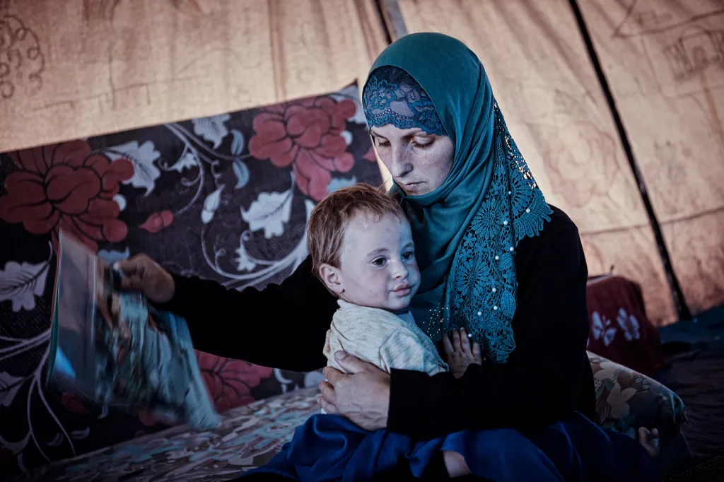 Nominace na vítěznou sérii Czech Press Photo 2018 (Problémy dnešní doby): Ženy islamistů z IS