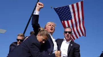 Uplynul rok od pokusu o atentát na Donalda Trumpa