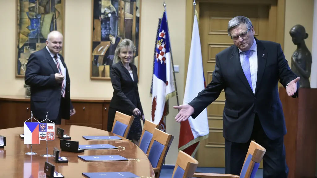 Podpis koaliční smlouvy na Vysočině