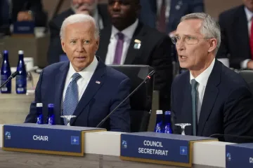 Válka na Ukrajině je pro NATO velká zkouška, řekl Stoltenberg