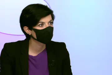 Policie a NKÚ nestačí. Opozice usiluje o zřízení vyšetřovací komise kvůli předraženým rouškám