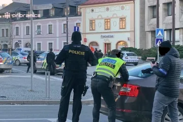 Za přepadení banky v Příbrami a držení rukojmích nebude muž stíhán. Byl nepříčetný