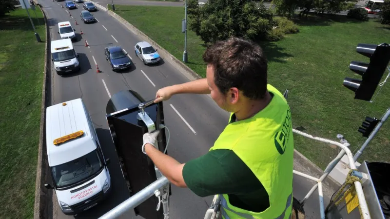 Instalace semaforu u Nuselského mostu