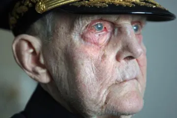 Zemřel generál, který eskortoval k soudu Göringa