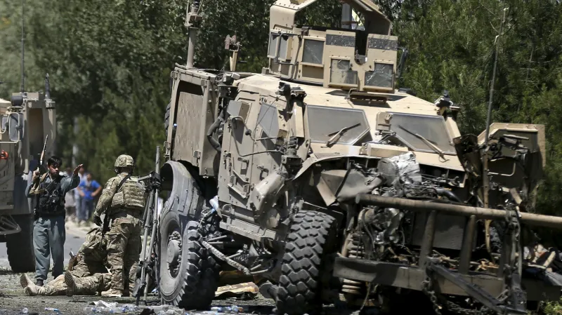 Atentát na konvoj NATO v Kábulu