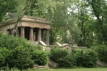 Olomouc hledá majitele Jihoslovanského mauzolea