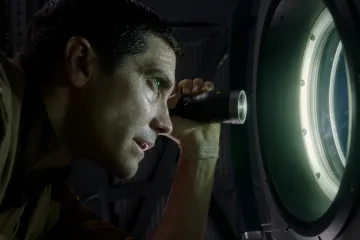 Recenze: Vetřelec se nekoná, Život je klišé, béčko a koláž. Přesto neurazí