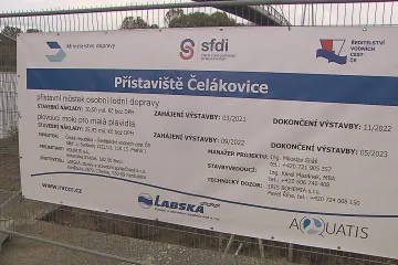 V Čelákovicích začala stavba dvou přístavišť pro turistické lodě