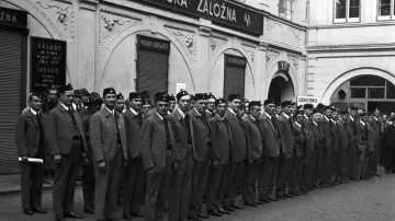 Sokolové během mobilizace v Praze 23. září 1938.