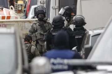 Další razie v Bruselu. Policie zatkla celkem devět lidí