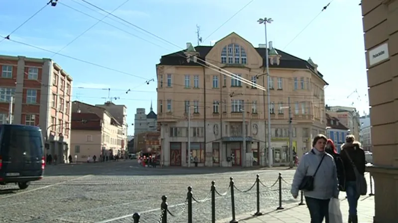 Dům, odkud zmizí trakční vedení