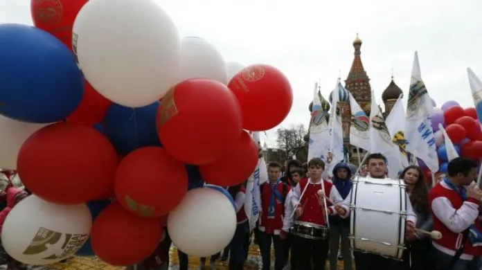 Mohutné oslavy 1. máje v Rusku