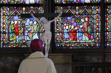 Kněží a řeholníků, kteří ve Francii zneužívali děti, byly nejméně tři tisíce, říkají vyšetřovatelé