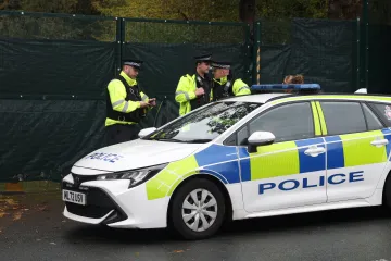 V Británii zatkli tři muže podezřelé ze špionáže pro Čínu