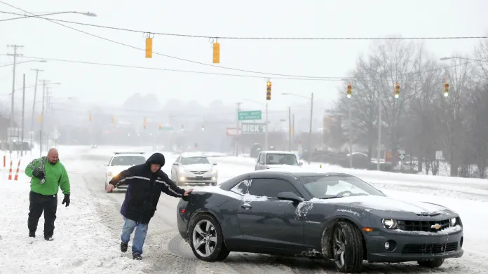 Následky sněhové bouře v Severní Karolíně