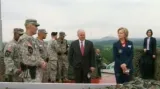 Clintonová a Gates navštívili pásmo mezi Korejemi