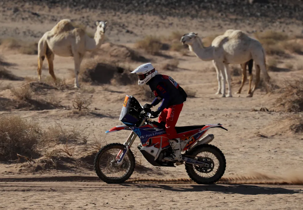 Závod čelil kritice kvůli dopadu na životní prostředí a na místní obyvatele