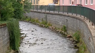 Řeka Bystřice v Hroznětíně