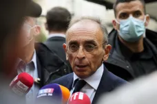 Francouzský soud pokutoval prezidentského kandidáta Zemmoura za nenávistné výroky
