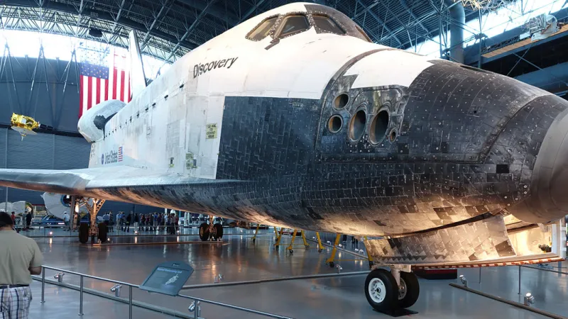 Raketoplán Discovery v muzeu