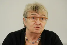Zemřela disidentka a novinářka Petruška Šustrová