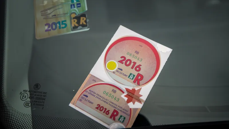 Celoroční dálniční známka na rok 2016