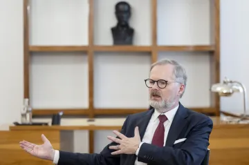 Fiala připravil nové vládě zprávu o stavu Česka