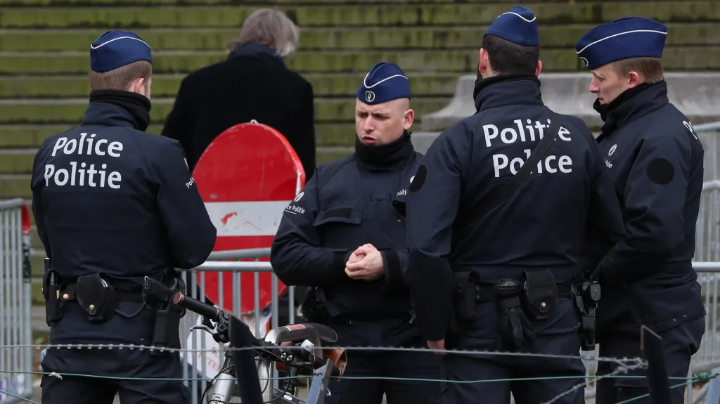 Belgičtí policisté před soudem v Bruselu