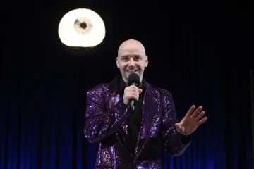 Pokaždé jiný herec a bez textu. Zlínská inscenace Dub spoléhá na sílu mysli