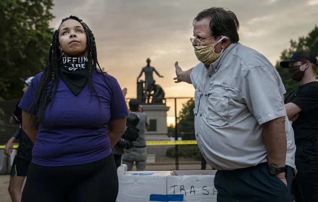 První místo v sekci Aktuality: Evelyn Hocksteinová se snímkem Lincoln Emancipation Memorial Debate (Debata o Lincolnovu památníku)