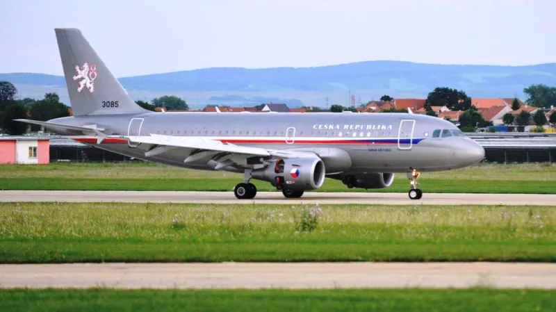 Armádní speciál se zraněnými z Chorvatska