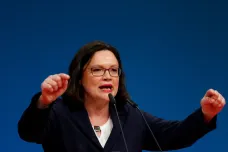 Poprvé v historii se do čela německé sociální demokracie dostala žena. Ostřílená Nahlesová