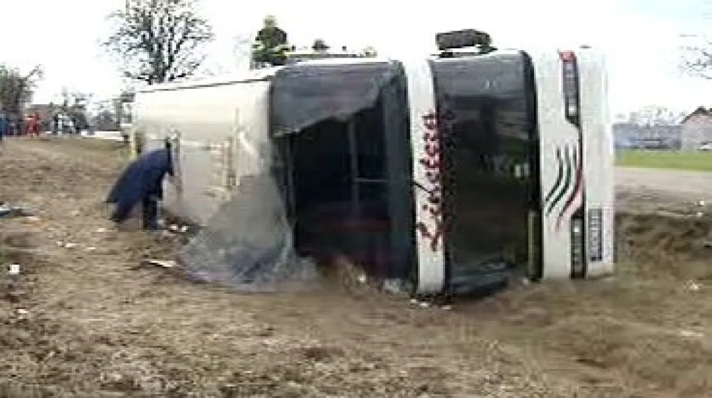 Nehoda autobusu u Nupak