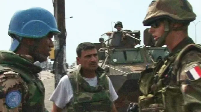 Vojáci OSN a Francie v Pobřeží slonoviny