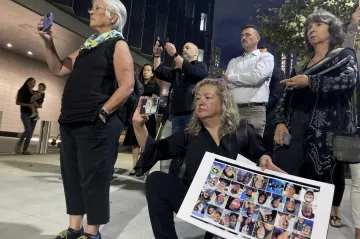 Za požár lodi a úmrtí desítek lidí u kalifornského ostrova nese vinu kapitán, rozhodl americký soud