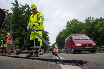 Mezi Vysokým Mýtem a Svitavami se opravují mostní závěry. Řidiči musejí počítat s omezením