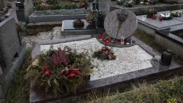 Jiřina Jirásková bude pochovaná na hřbitově v Malenicích