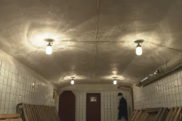 Biden varoval Zelenského, že Rusové mohou dojít až do Kyjeva. Město oprašuje letité plány na ochranu obyvatel