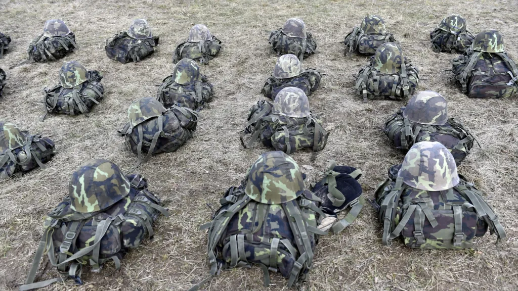 Výstroj na cvičení české armády